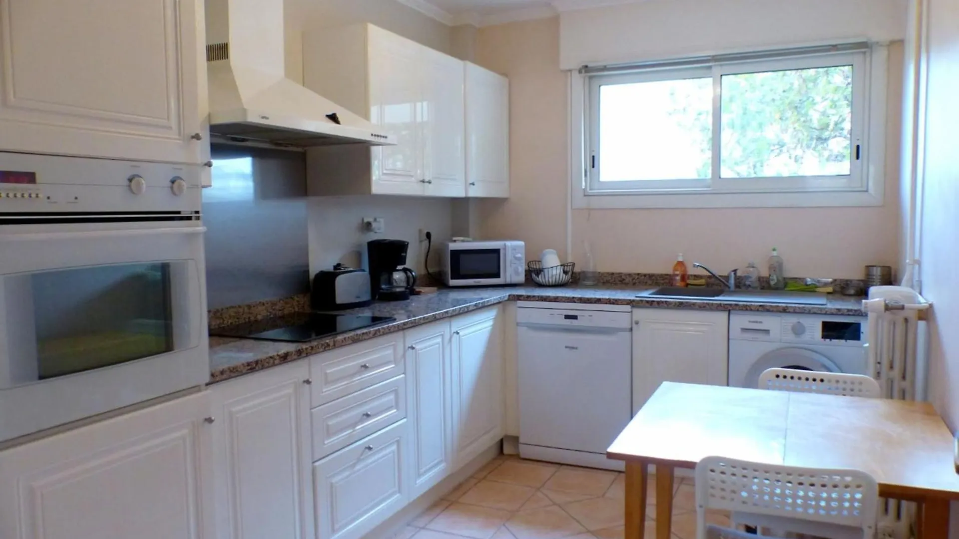 Spacious Cocoon With Nice Garden Close To The Sea Sanary-sur-Mer 0*,  France